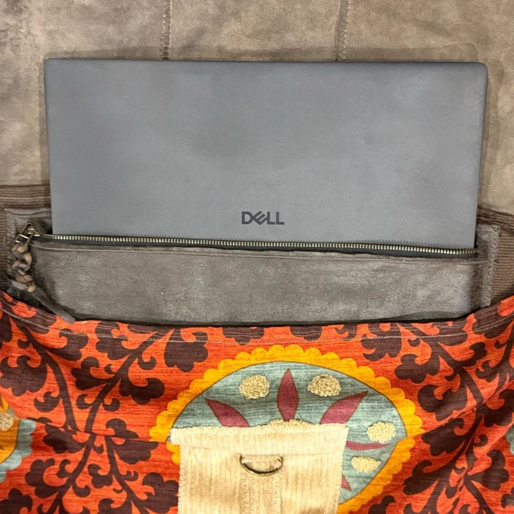 ONE OF A KIND Artisan Leather Large Laptop Weekender Bag | 22